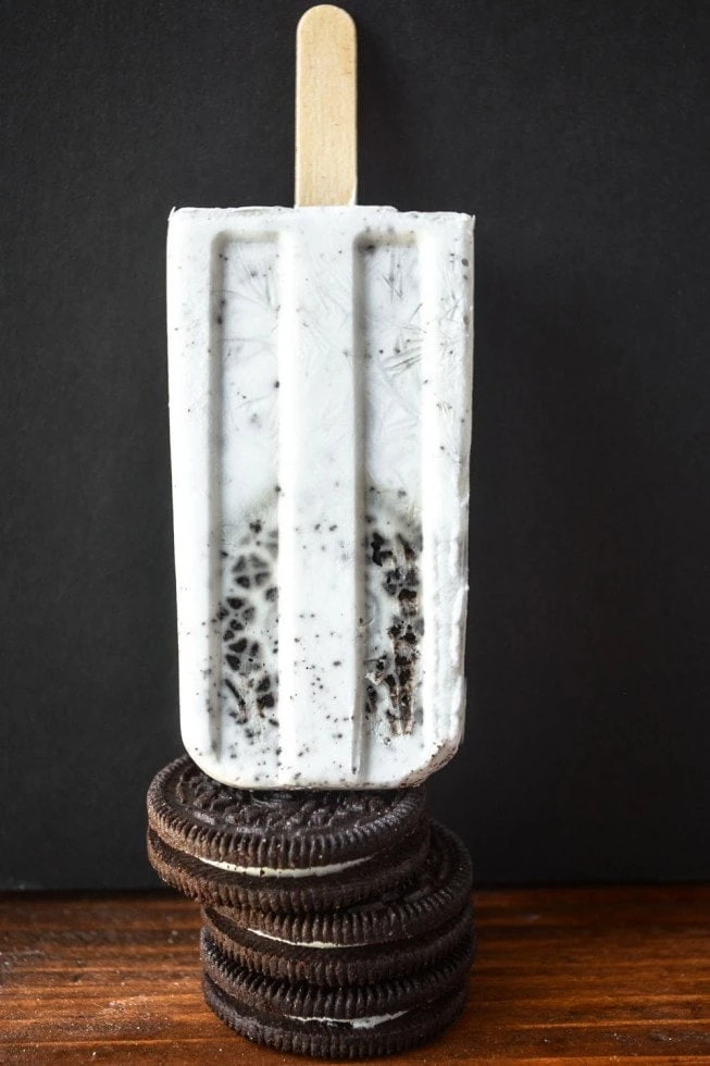 Delicious Adult Popsicles - Cookies and Cream Popsicle