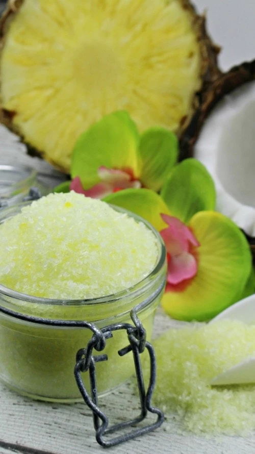 20 DIY Bath Salts Perfect for Gifts and Home - DIY Tropical Pina Colada Bath Salts