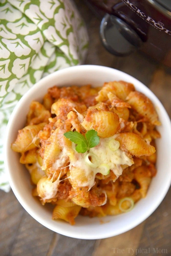 20 Slow Cooker Recipes - Crock Pot Lasagna Casserole