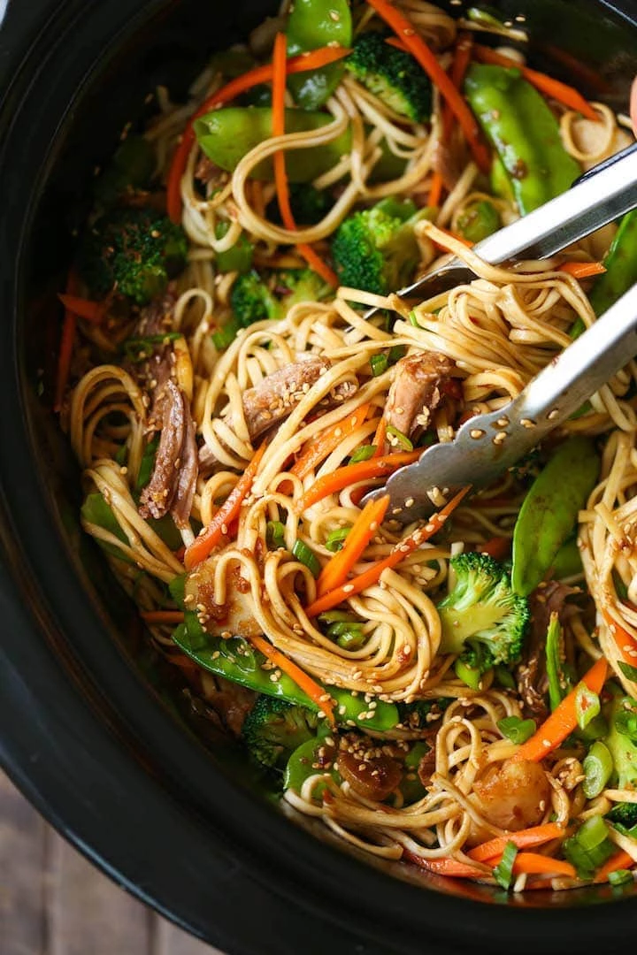20 Slow Cooker Recipes - Slow Cooker Lo Mein