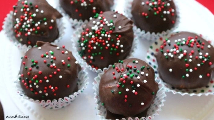 20 Festive Christmas Desserts - Holiday Peanut Butter Balls