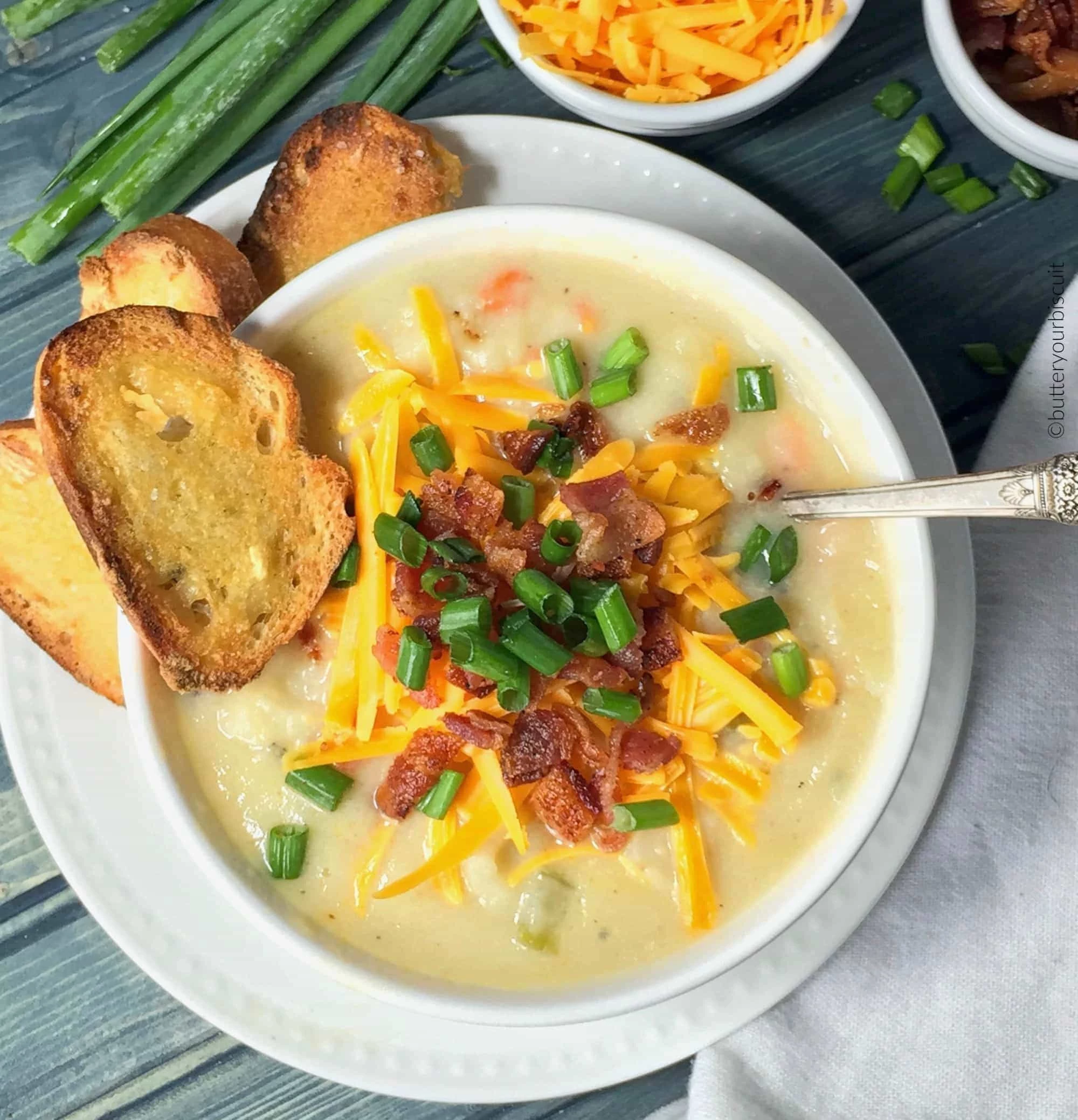 21 Delicious Soup Recipes - Loaded Potato Soup