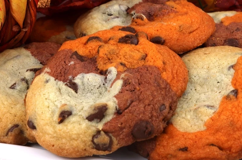 Delicious Thanksgiving Desserts - Harvest Marble Chocolate Chip Cookies