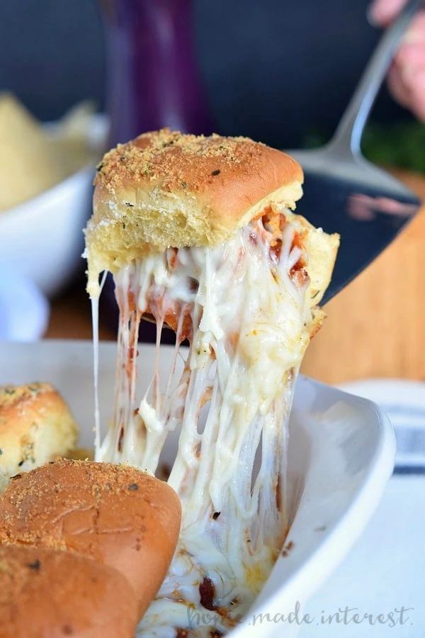 42 Amazing Super Bowl Appetizers - Easy Meatball Sliders