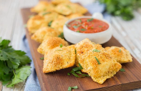 42 Amazing Super Bowl Appetizers - Toasted Cheese Ravioli