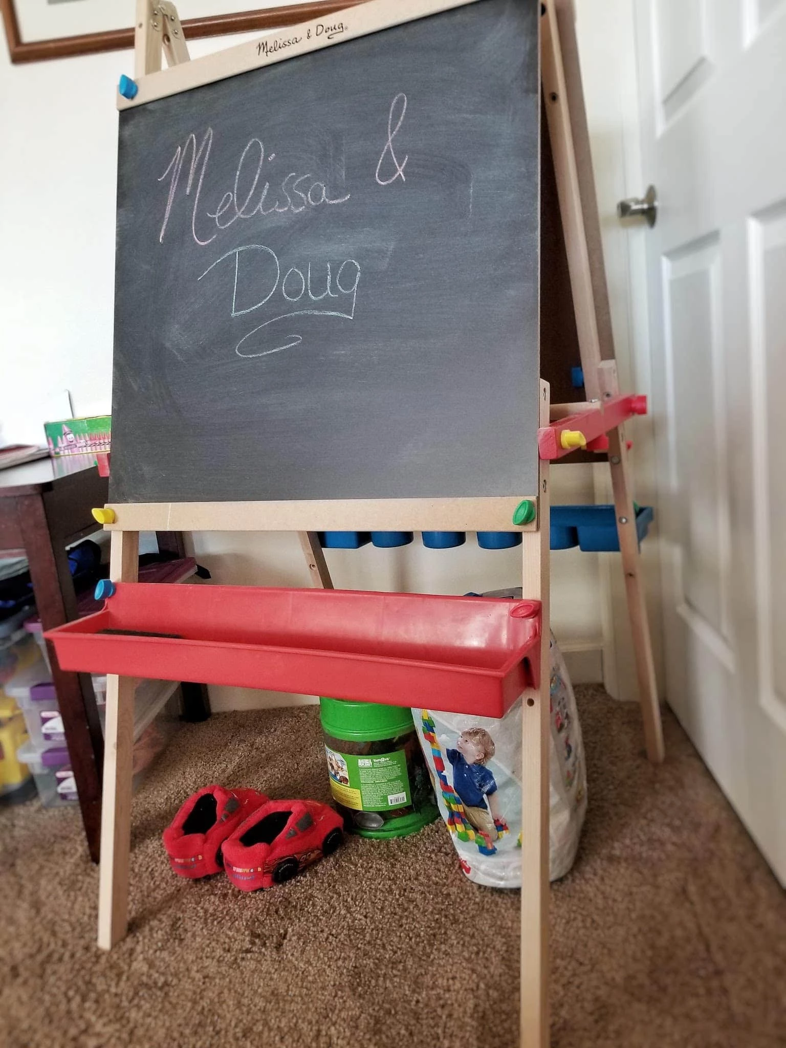 Creative Toys for Toddlers - Melissa and Doug Easel Review 5