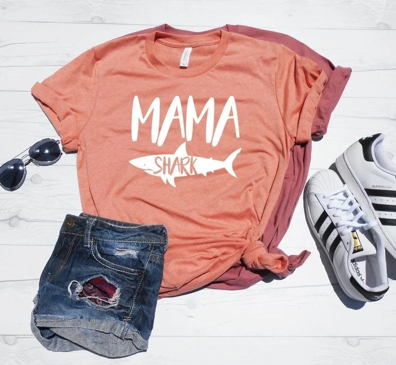 Mama Shark tshirt
