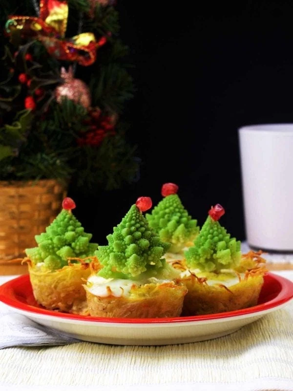 Christmas Tree Mini Quiches - Christmas Finger Foods and Appetizers