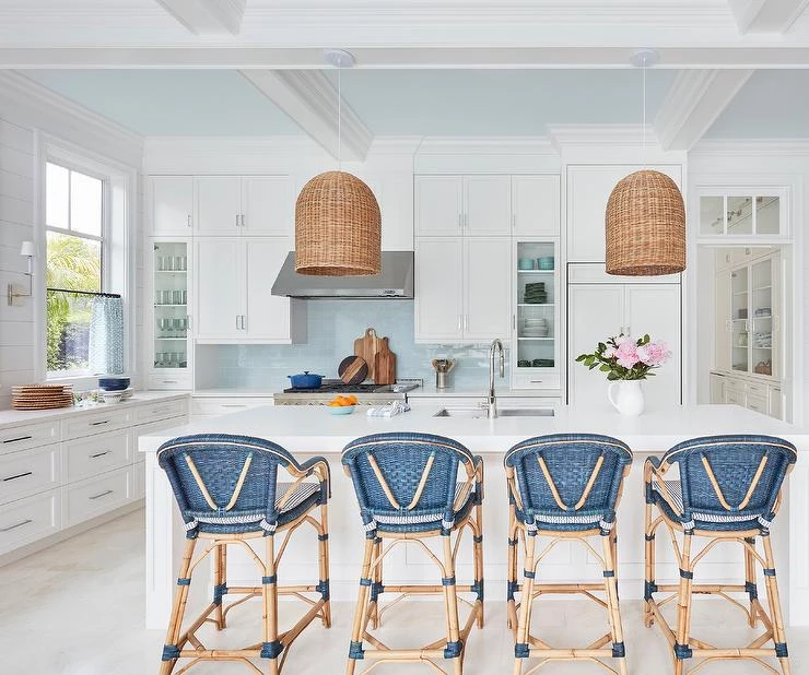 white-and-blue-cottage-style-kitchen