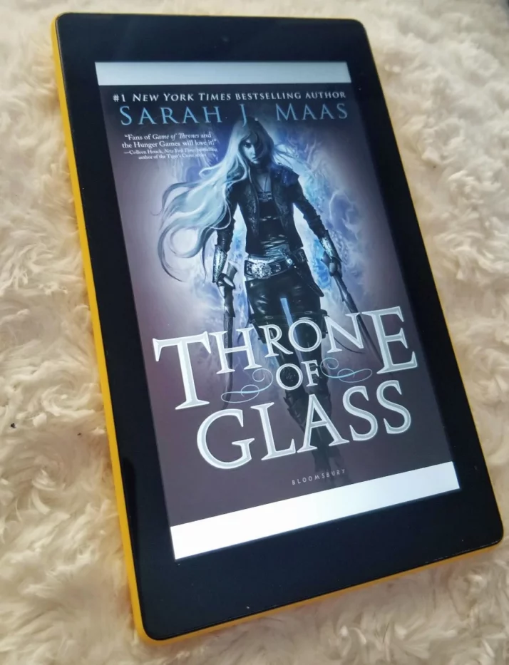 TOG1 - Throne of Glass Book Cover